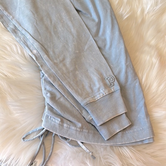 PINK Victoria’s Secret Blue Logo Campus Ruched Side Long Sleeve Tee - Picture 6 of 6